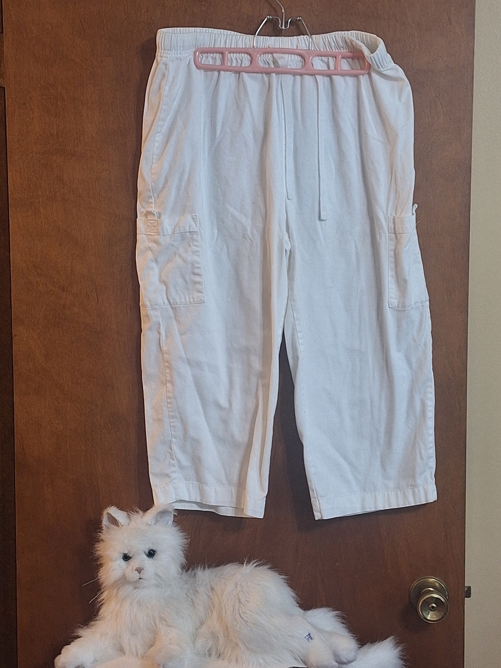 Basic Editions White Cargo Capri Joggers